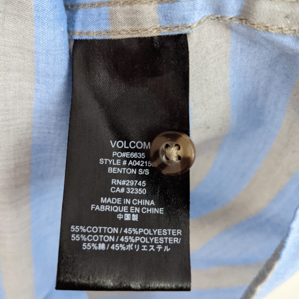 Volcom Slim Fit Button Down - Picture 8 of 9